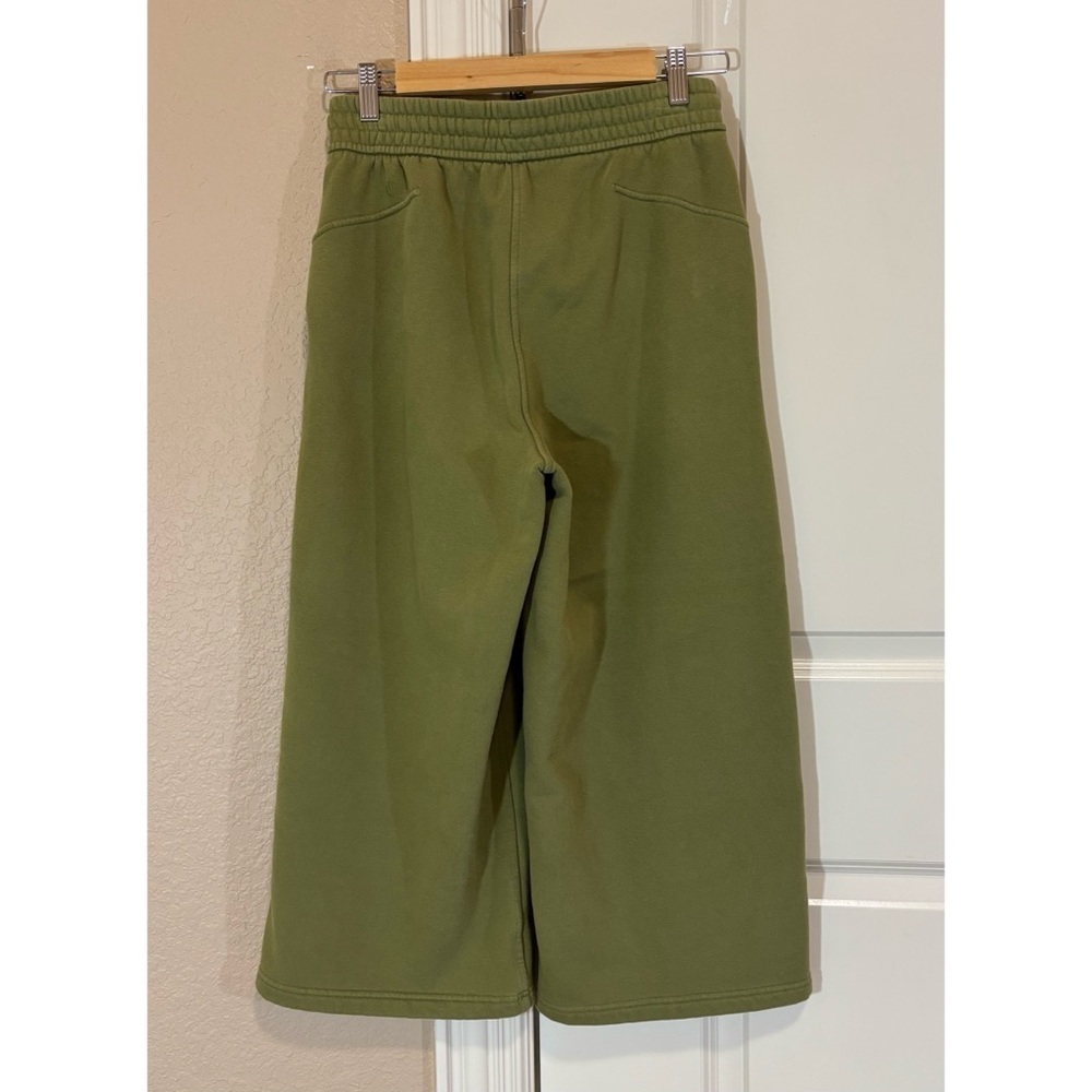 Lululemon Loungeful High-Rise Wide Leg Crop - Picture 9 of 13